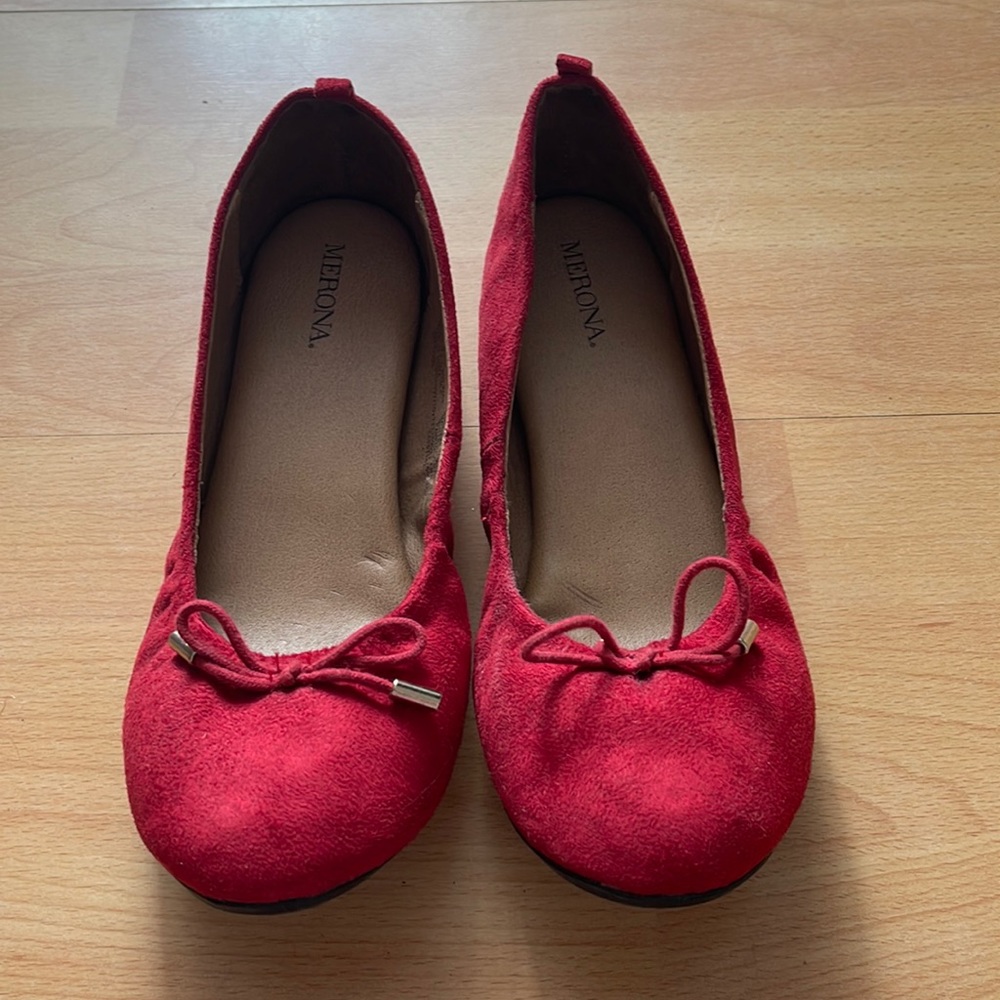Merona flats in red